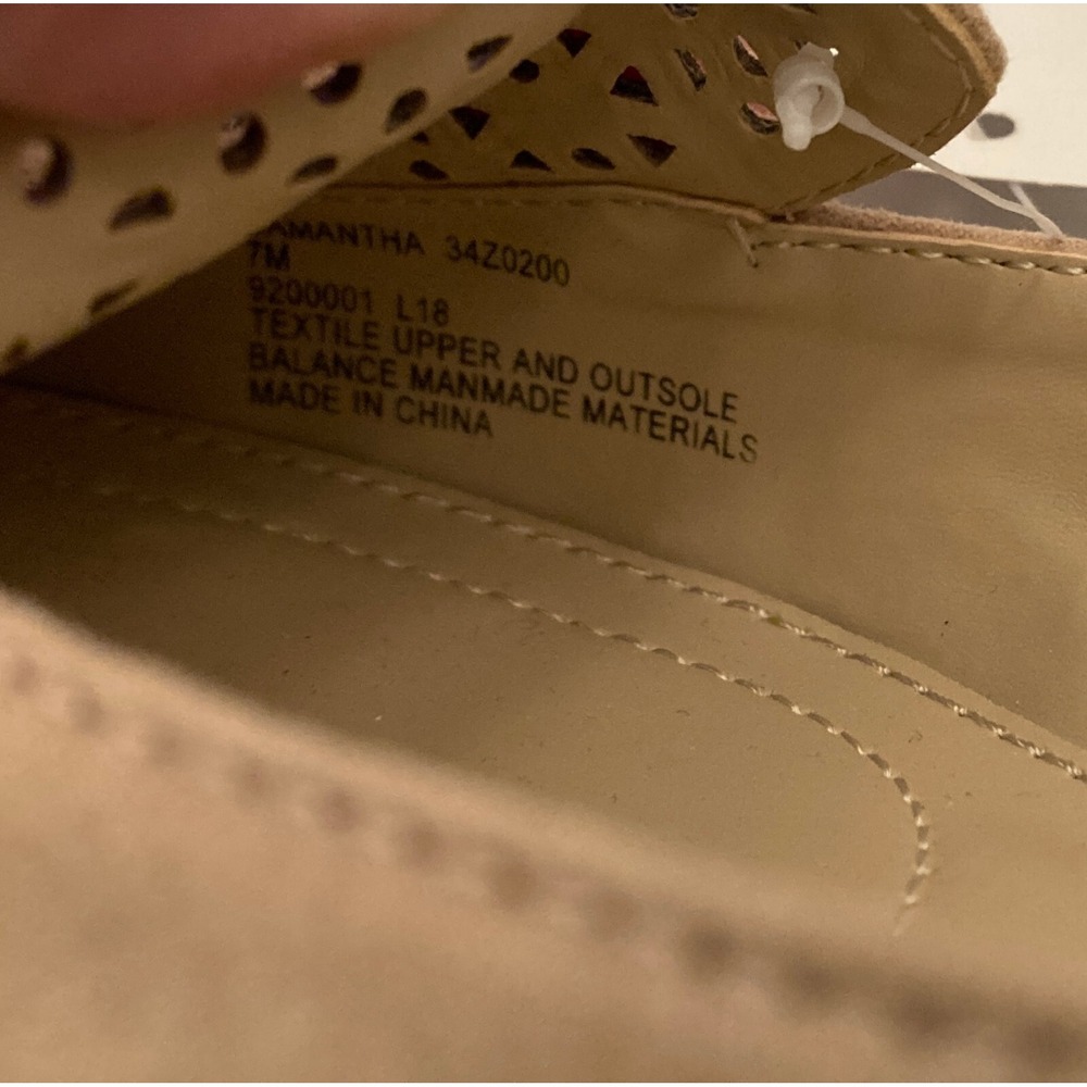 NWT JONES NEW YORK Flat Shoes Womens 7M Beige Samantha Faux Suede Slip On Light - Picture 7 of 10